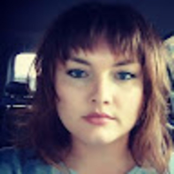 Meet your Posher, Aja - Picture 1 of 1